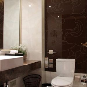 Executive Queen Room